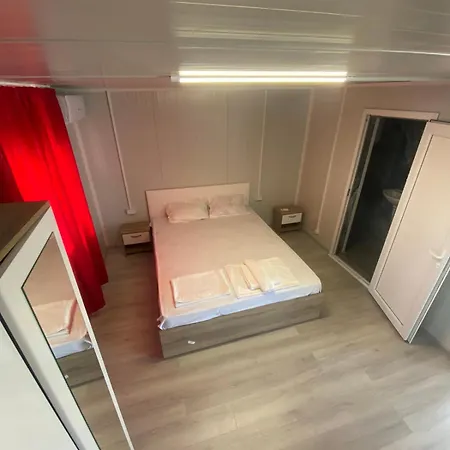 Campsite Бунгало На Метри От Морето Chernomorets